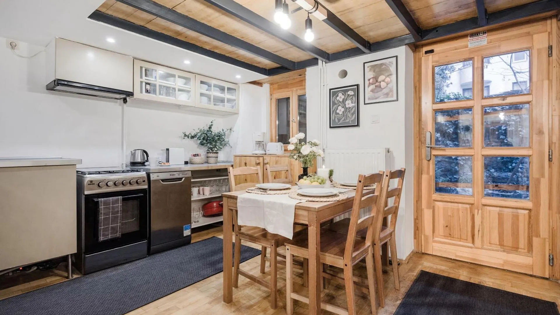 Wellness Wonderland Garden, Sauna, Jacuzzi In Cbd Βουδαπέστη