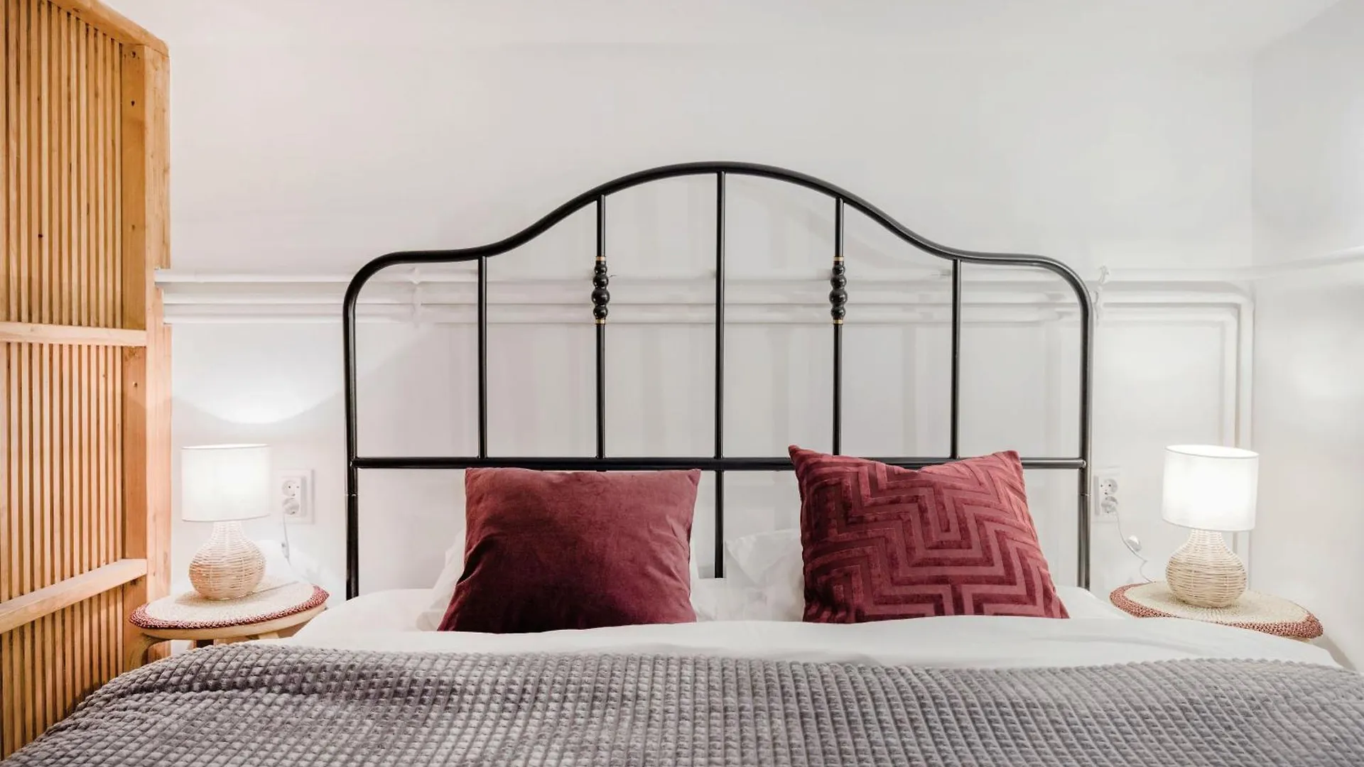 Wellness Wonderland Garden, Sauna, Jacuzzi In Cbd Βουδαπέστη 0*,  Ουγγαρία