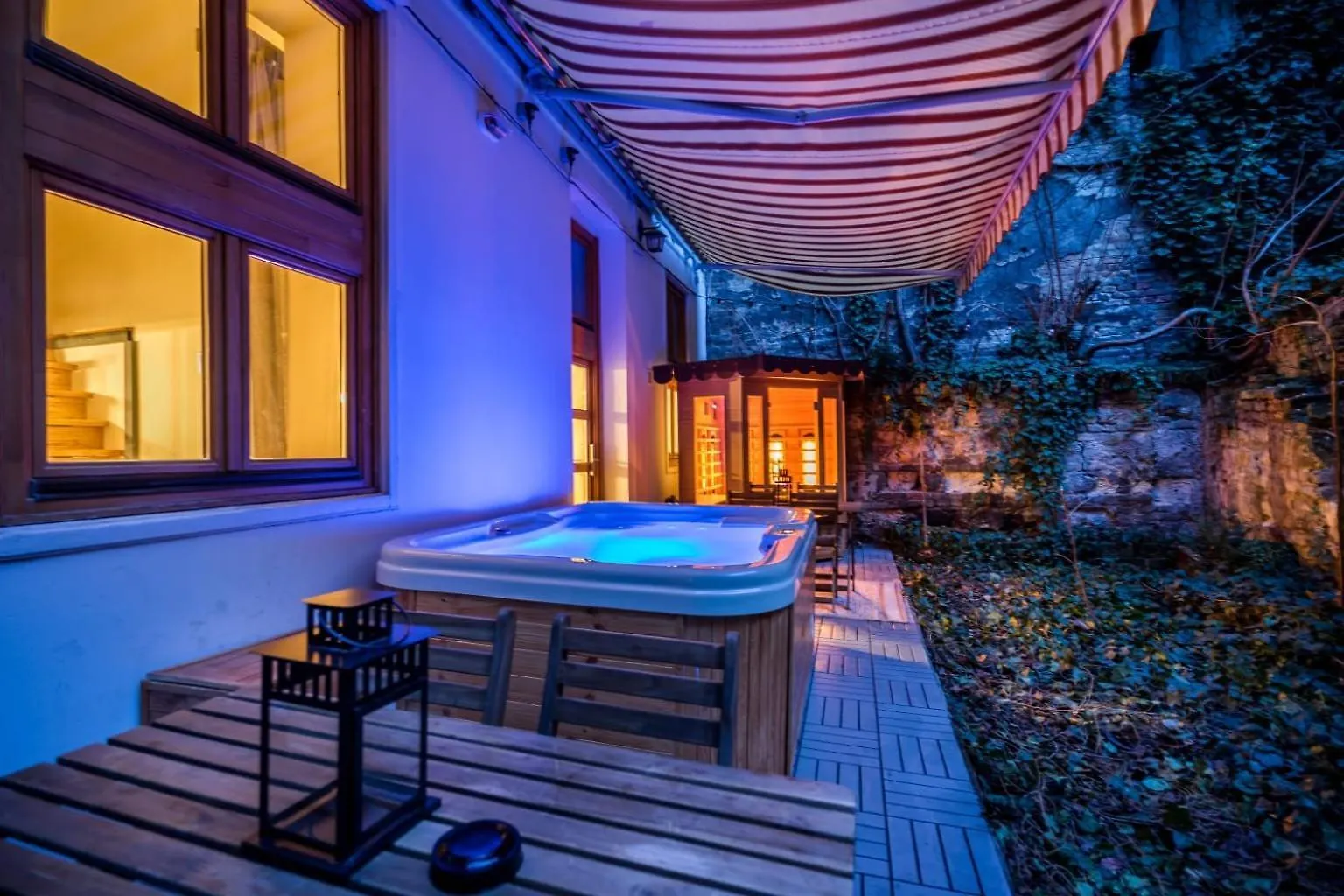 Wellness Wonderland Garden, Sauna, Jacuzzi In Cbd Budapest