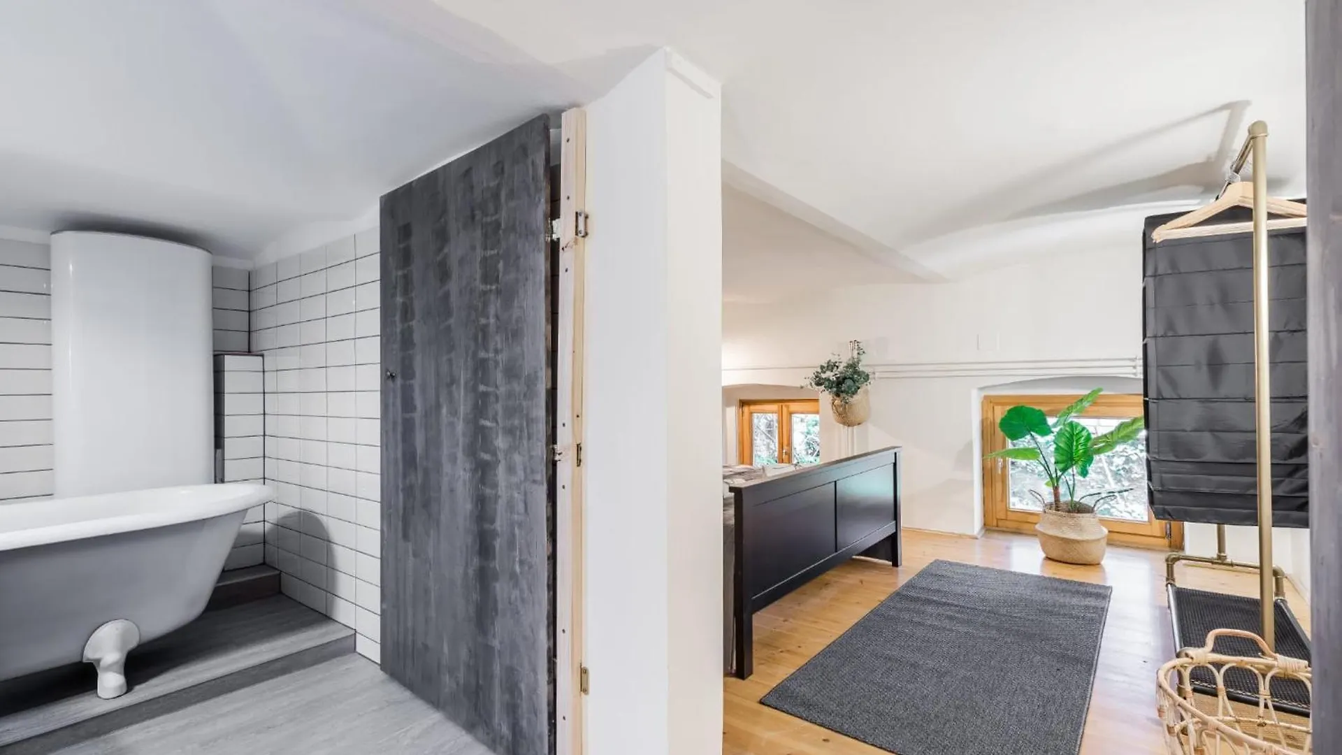 Apartment Wellness Wonderland Garden, Sauna, Jacuzzi In Cbd Budapest